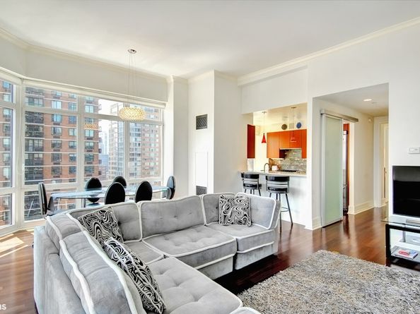 300 East 55th Street 21D, New York NY 10022