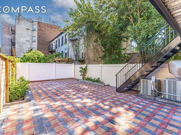 902 Lafayette Avenue, Brooklyn NY 11221