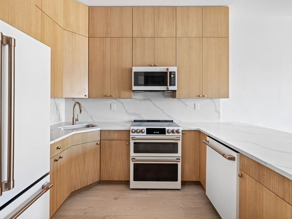 112 Luquer Street 3, Brooklyn NY 11231