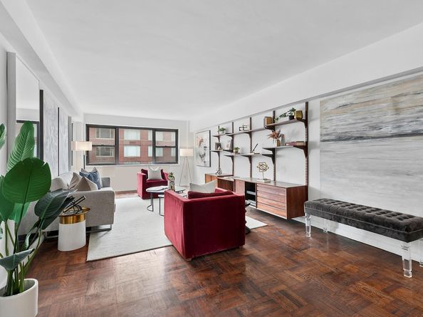 305 East 72nd Street 15B, New York NY 10021