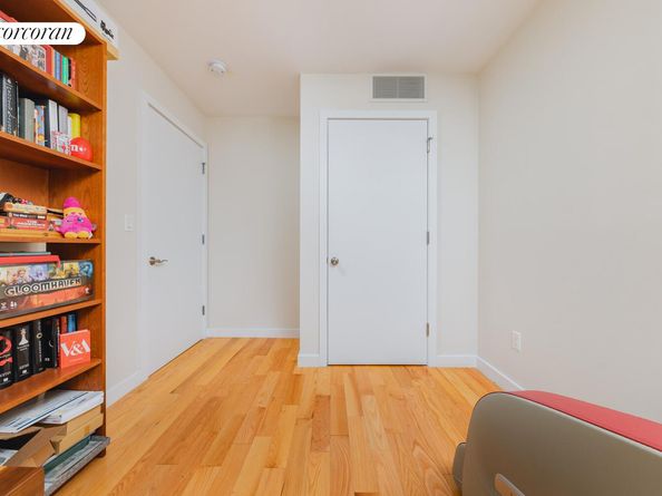 158-15 Union Turnpike 205N, Queens NY 11366