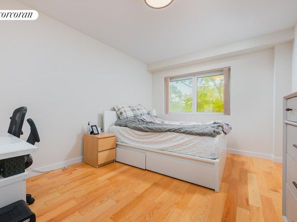 158-15 Union Turnpike 205N, Queens NY 11366