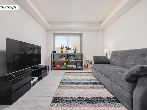 158-15 Union Turnpike 205N, Queens NY 11366