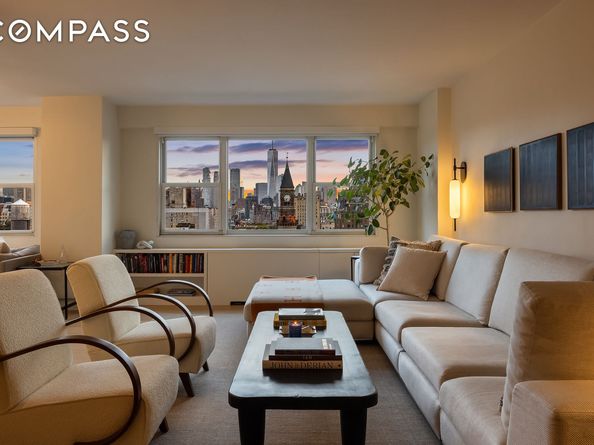 101 West 12th Street 12R, New York NY 10011