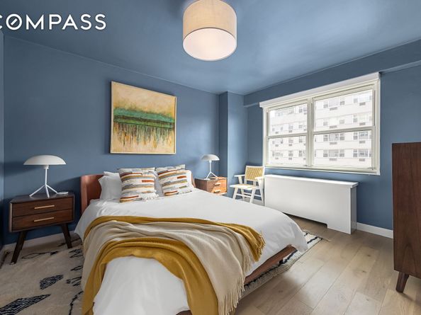 101 West 12th Street 12R, New York NY 10011