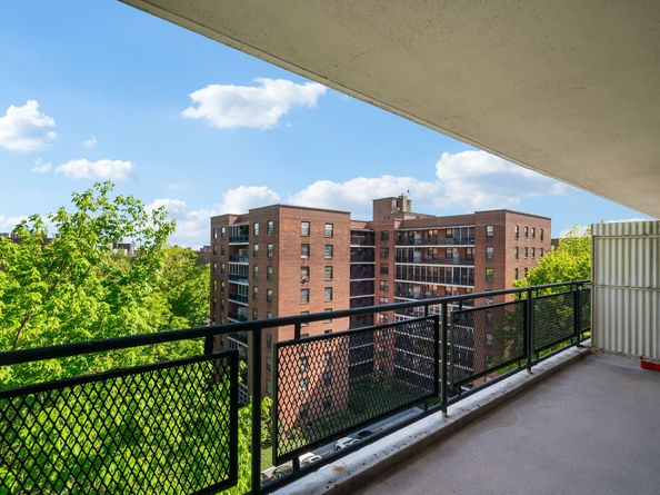 35-31 85th Street 8L, Queens NY 11372