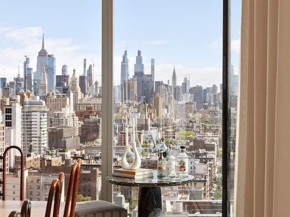 215 Chrystie Street 28E, New York NY 10002
