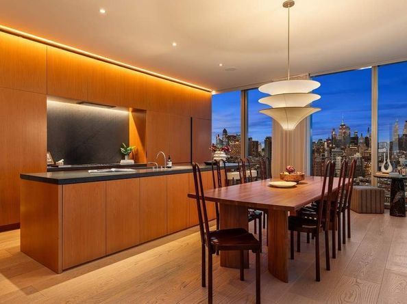 215 Chrystie Street 28E, New York NY 10002