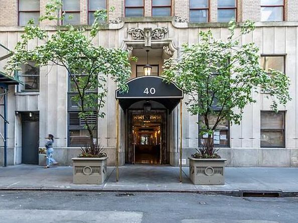40 East 61st Street 10B, New York NY 10065