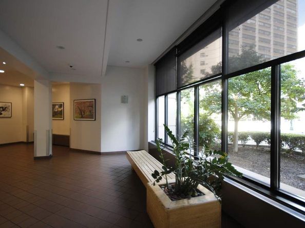 300 Cathedral Parkway 19J, New York NY 10026