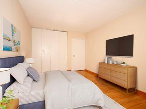 300 Cathedral Parkway 19J, New York NY 10026
