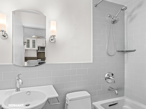 270 West 17th Street 12BC, New York NY 10011