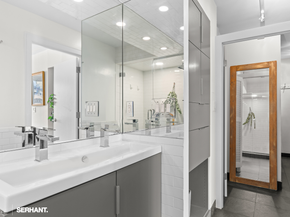 270 West 17th Street 12BC, New York NY 10011