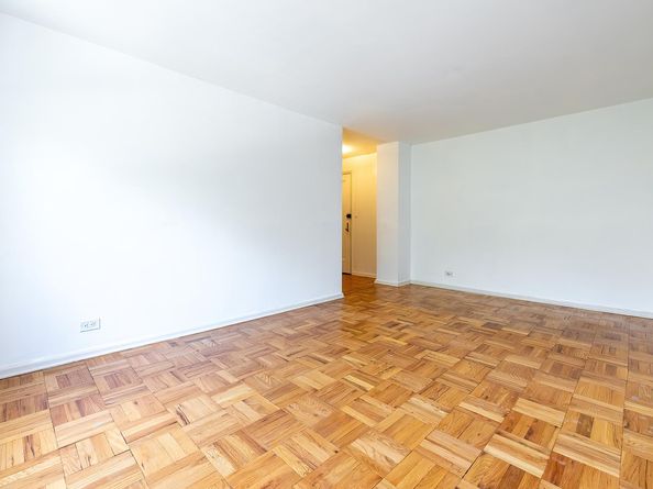 80 Knolls Crescent 1B, Bronx NY 10463