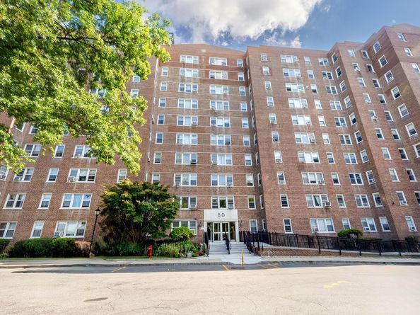 80 Knolls Crescent 1B, Bronx NY 10463