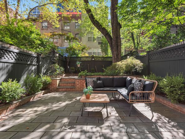 330 East 51st Street, New York NY 10022