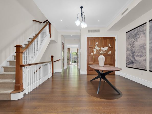 330 East 51st Street, New York NY 10022