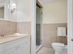 330 East 51st Street, New York NY 10022