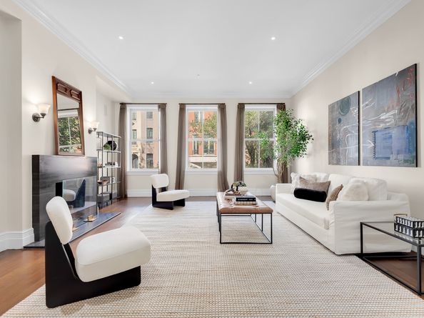 330 East 51st Street, New York NY 10022