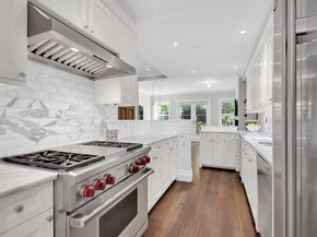 330 East 51st Street, New York NY 10022