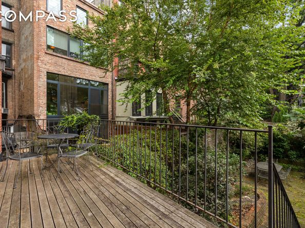 152 Dekalb Avenue, Brooklyn NY 11217