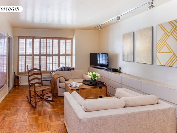 1050 5th Avenue 11/12A, New York NY 10028