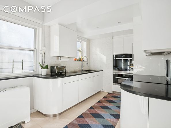 345 East 56th Street 21F, New York NY 10022