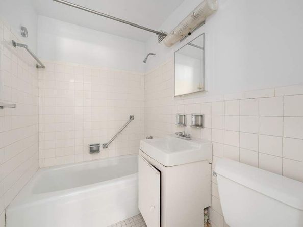165 West End Avenue 18M, New York NY 10023
