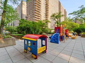 165 West End Avenue 18M, New York NY 10023