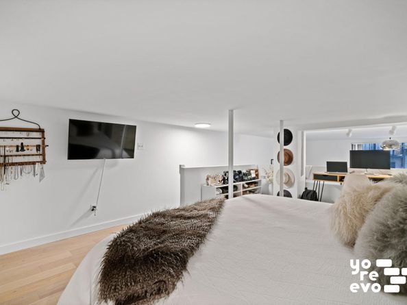 215 East 24th Street 222, New York NY 10010