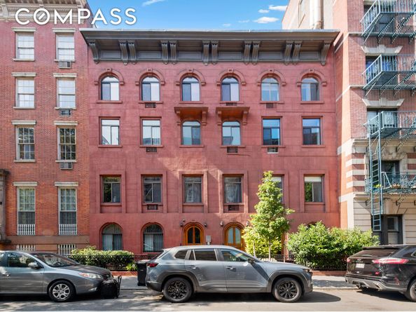 228 West 21st Street 2, New York NY 10011