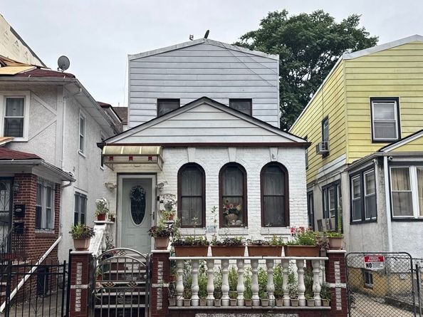 400 East 49th Street, Brooklyn NY 11203