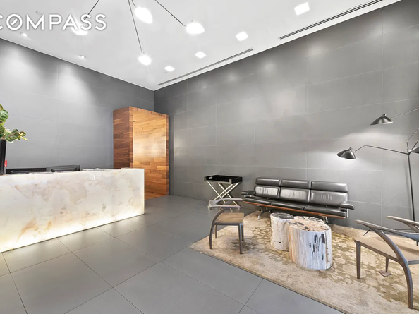 305 West 16th Street 5F, New York NY 10011