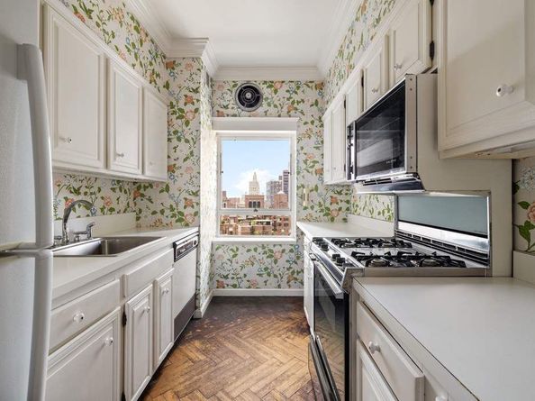 425 East 58th Street 21E, New York NY 10022