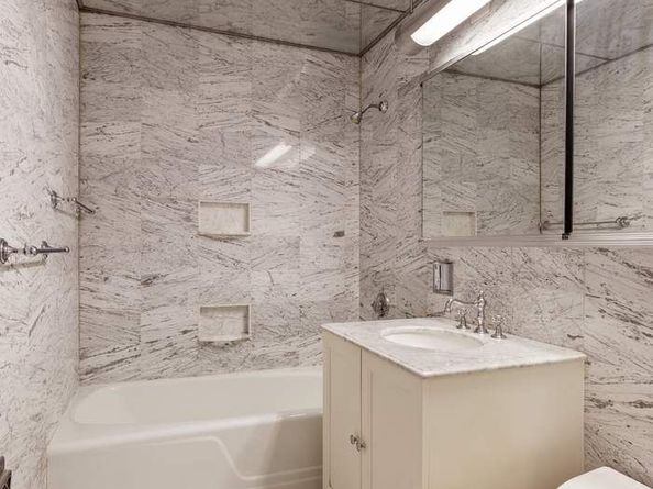 425 East 58th Street 21E, New York NY 10022