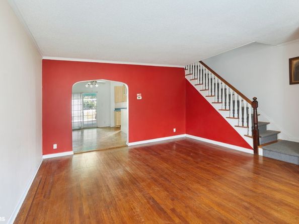 61-57 77th Place, Queens NY 11379