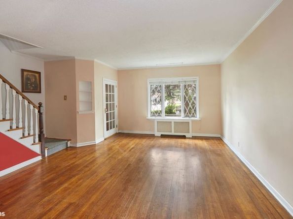 61-57 77th Place, Queens NY 11379