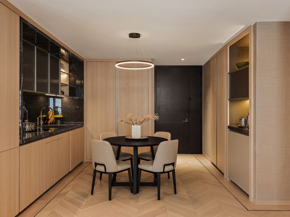 685 5th Avenue 19C, New York NY 10022