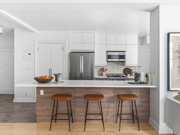 241 West 97th Street 4L, New York NY 10025