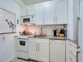 333 East 46th Street 2G, New York NY 10017