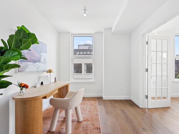 171 Calyer Street 4C, Brooklyn NY 11222