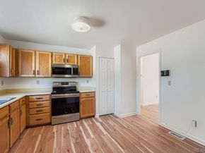 19660 E Loyola Circle, Aurora CO 80013