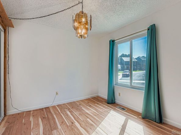 19660 E Loyola Circle, Aurora CO 80013