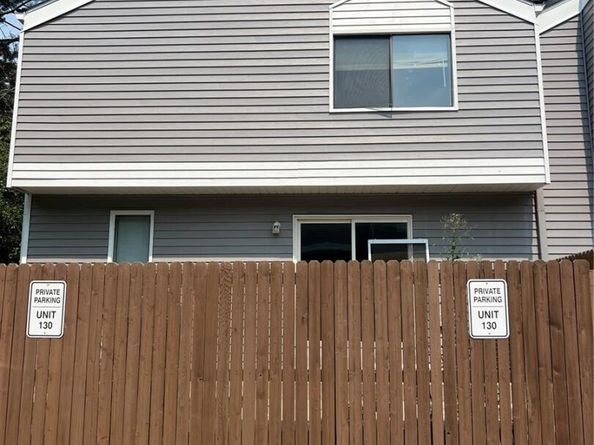 Undisclosed Address #5244270, Aurora CO 80012