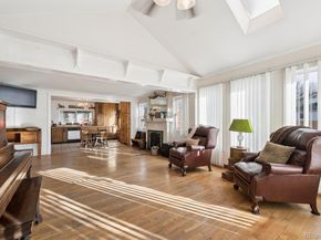 Undisclosed Address #7800002, Aurora CO 80010