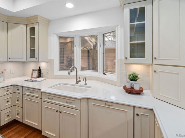 2552 E Alameda Avenue 32, Denver CO 80209