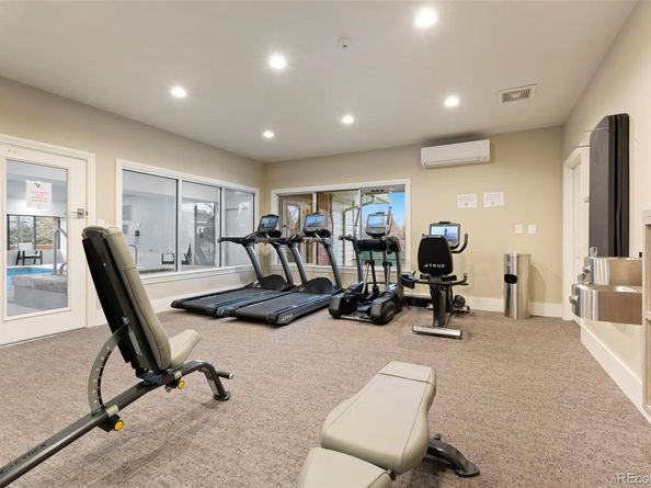 2552 E Alameda Avenue 32, Denver CO 80209
