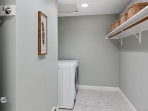 2552 E Alameda Avenue 32, Denver CO 80209