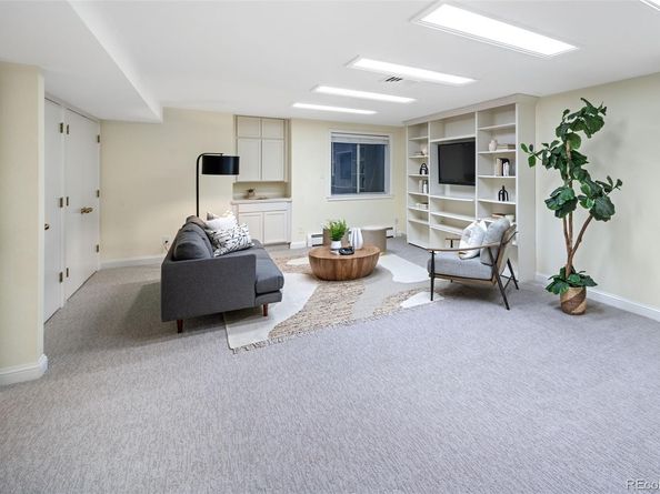 2552 E Alameda Avenue 32, Denver CO 80209