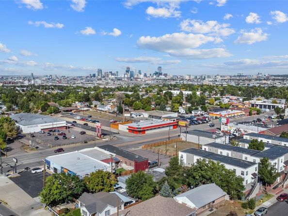 Undisclosed Address #2301549, Denver CO 80219